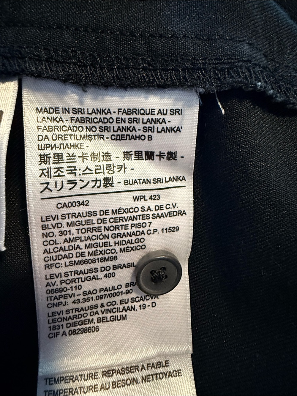 Levi’s Women's Black Overshirt Jacket - Casual Button-Up - Picture 4 of 6